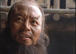 022天杀星黑旋风李逵 李逵,长相黝黑粗鲁,小名铁牛,江湖人称"黑旋风"